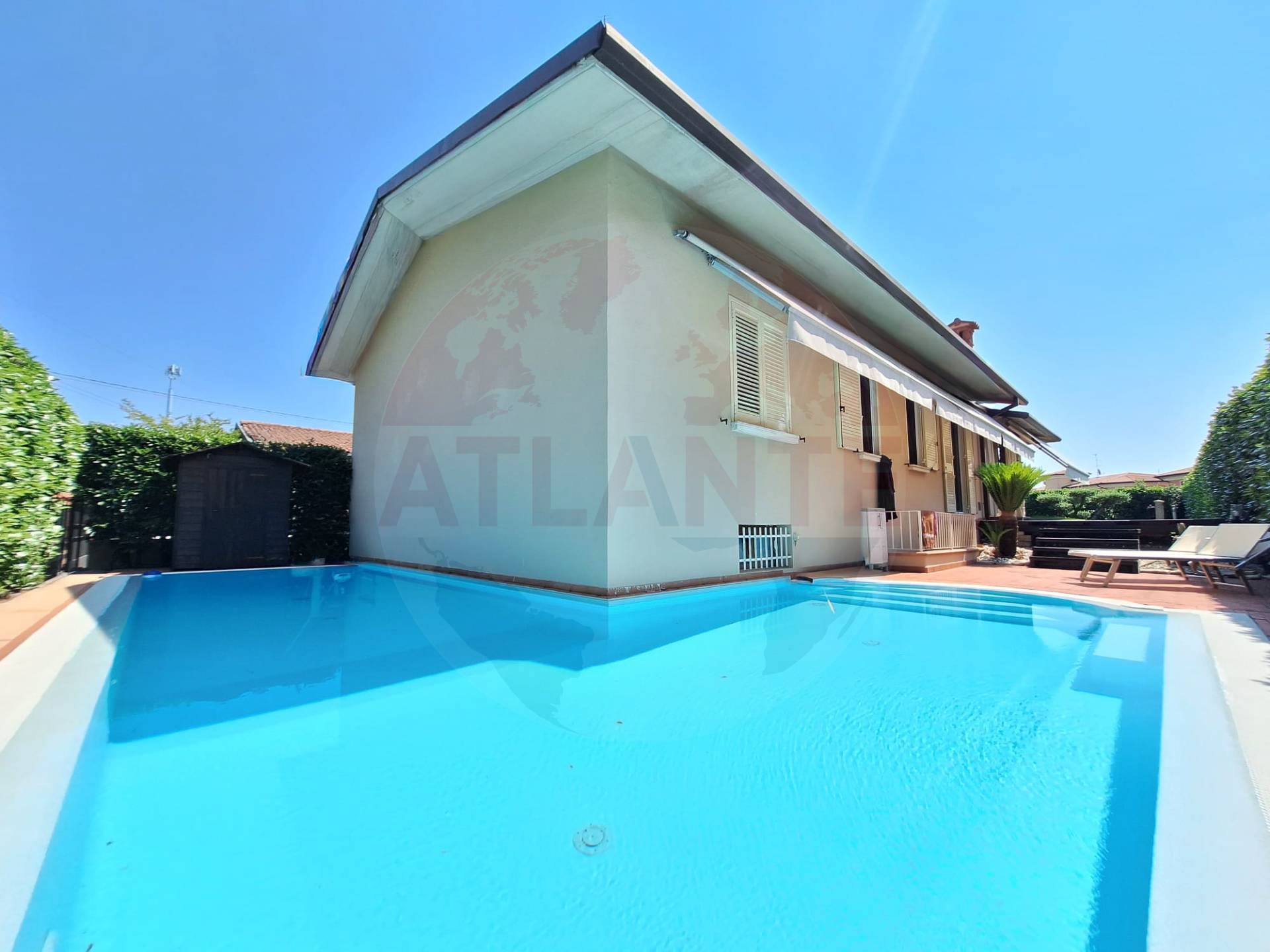Villa singola in vendita a Chiari