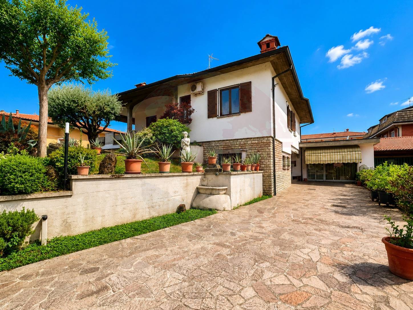 Villa singola in vendita a Rovato