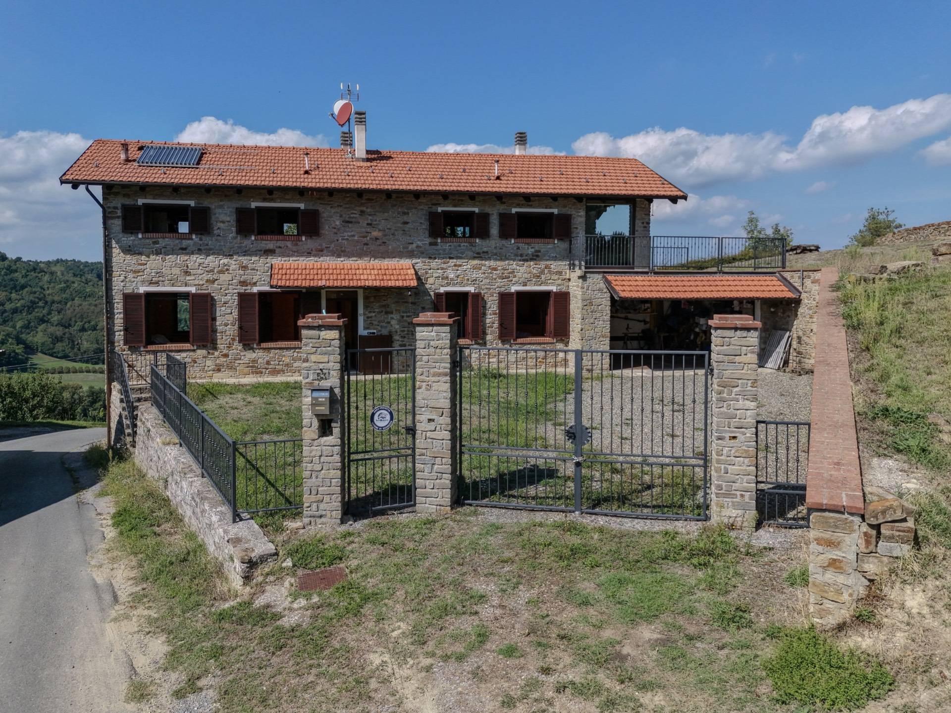 Casa Indipendente in vendita a Roccaverano
