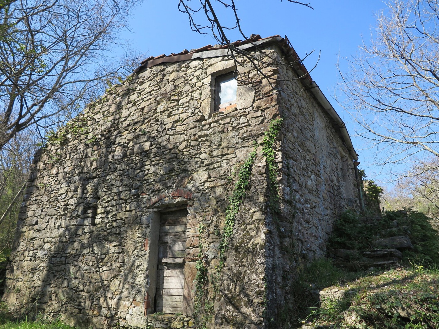 Rustico con giardino a Lerici