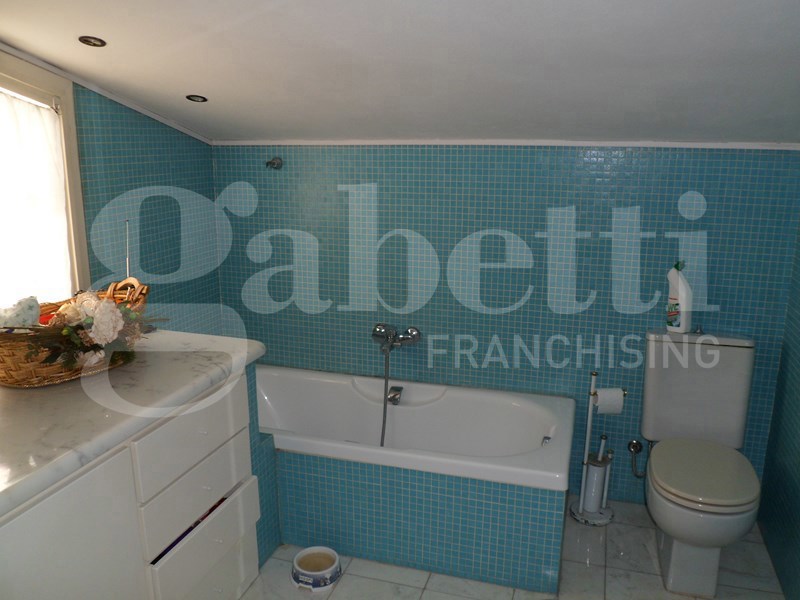 Appartamento in vendita a Ortonovo