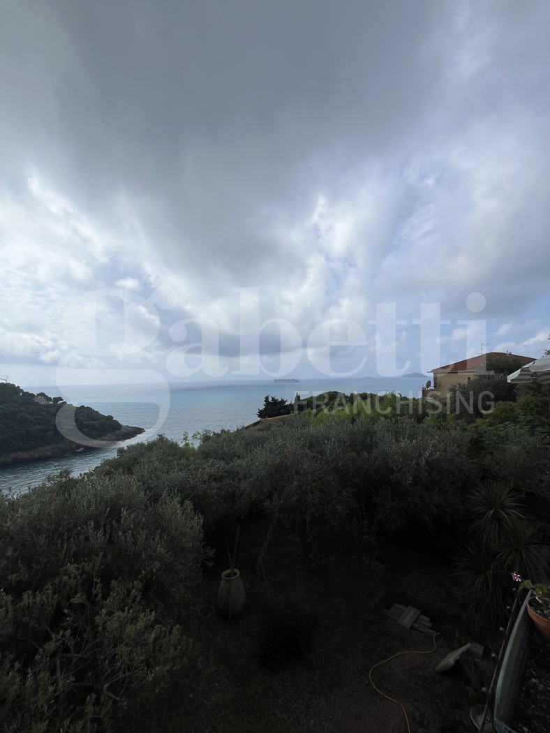 Villa vista mare a Lerici