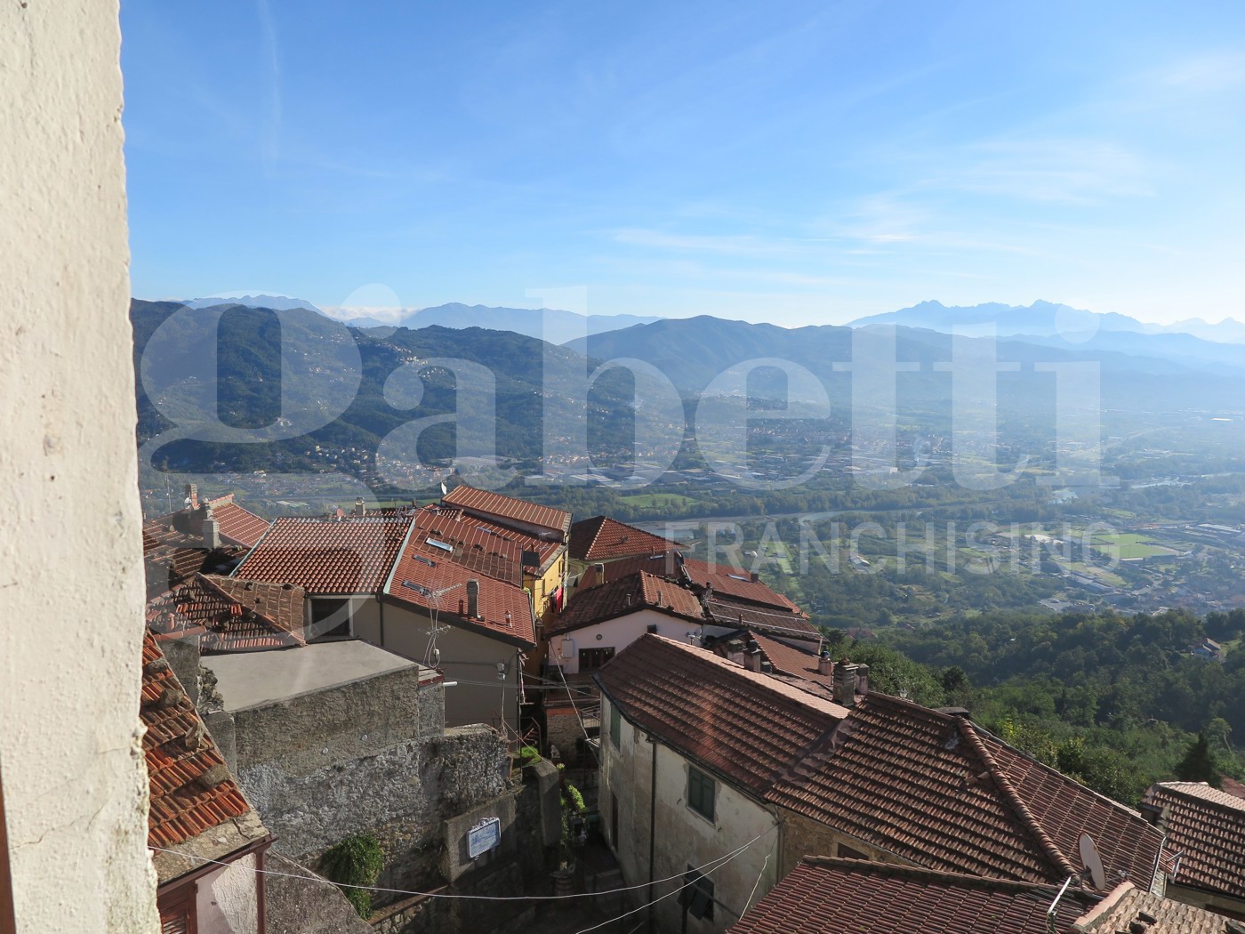 Appartamento in vendita a Follo