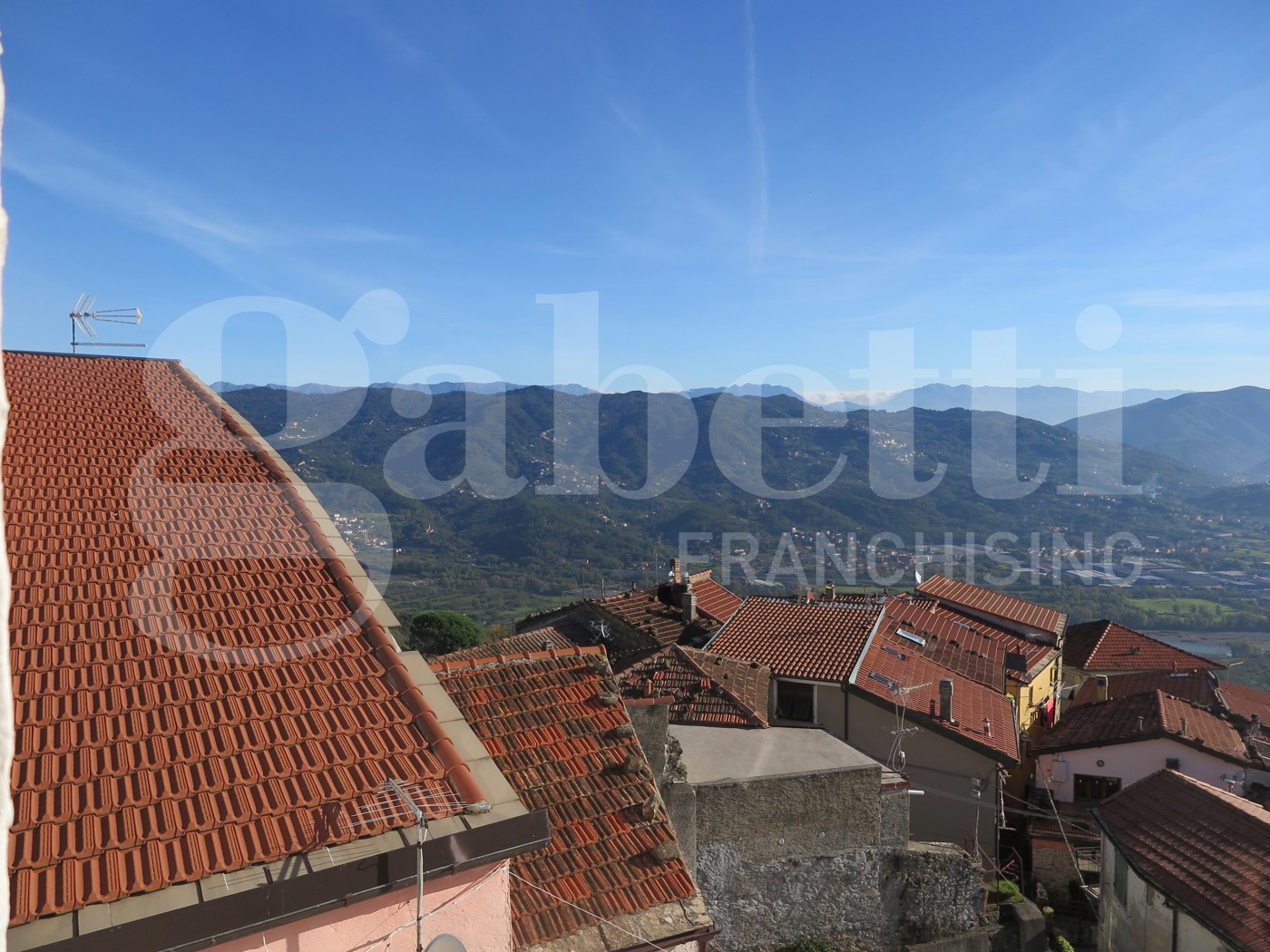 Appartamento in vendita a Follo