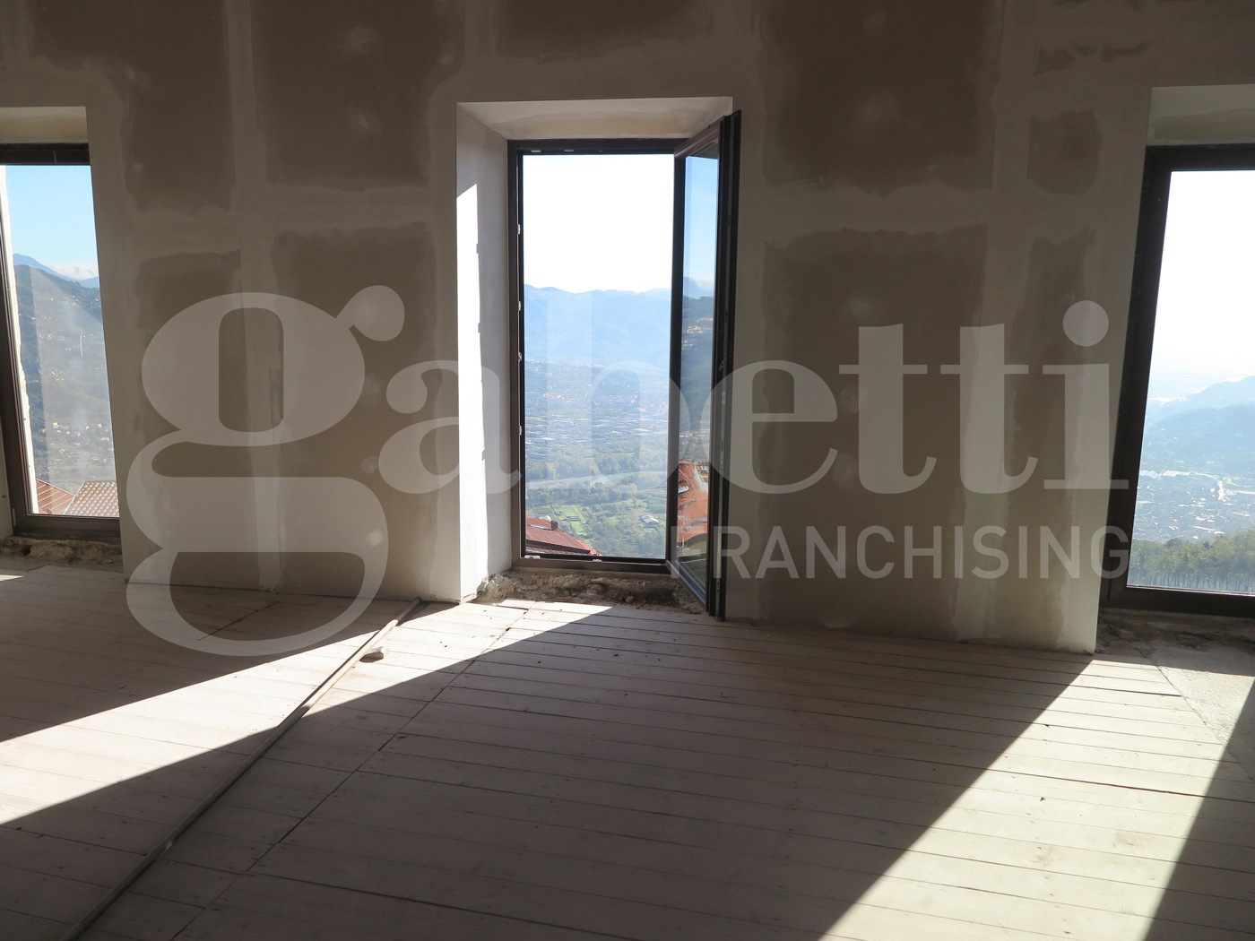 Appartamento in vendita a Follo