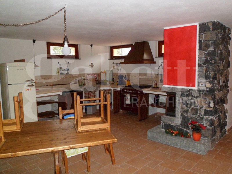 Trilocale con giardino a Castelnuovo Magra