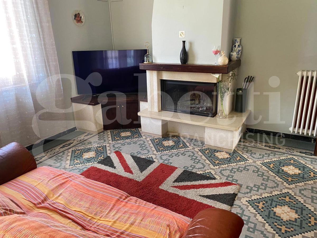 Casa indipendente con giardino a Santo Stefano di Magra