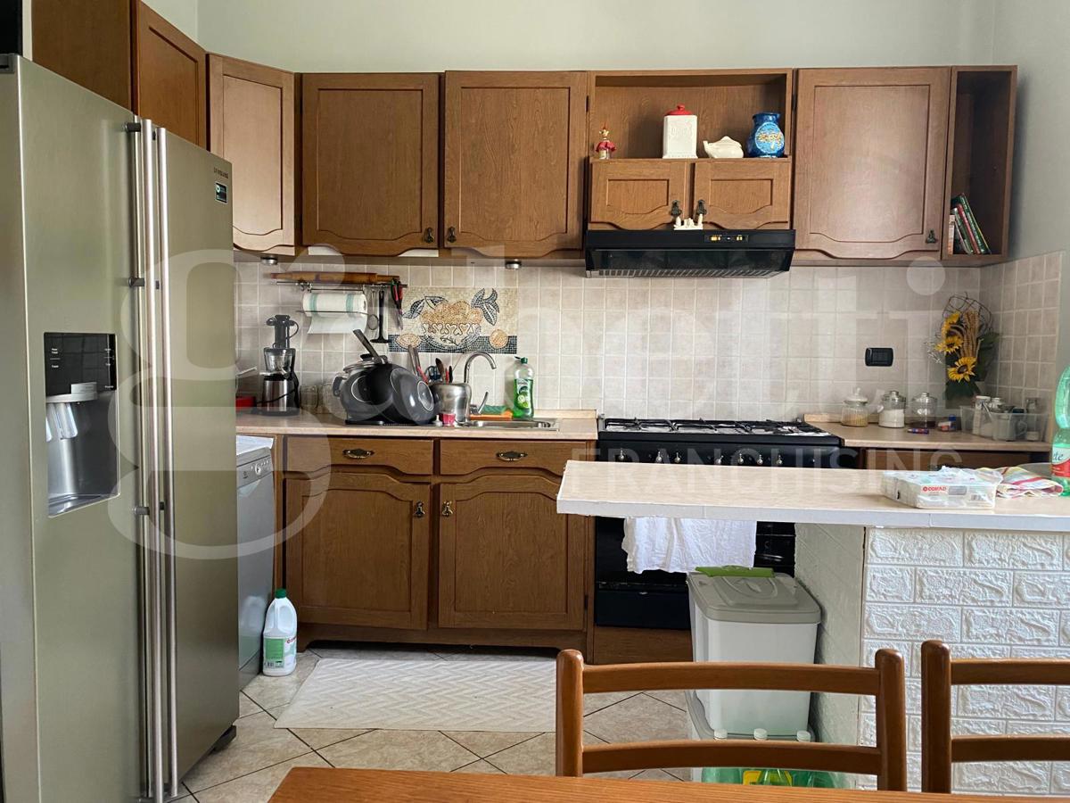 Casa indipendente con giardino a Santo Stefano di Magra