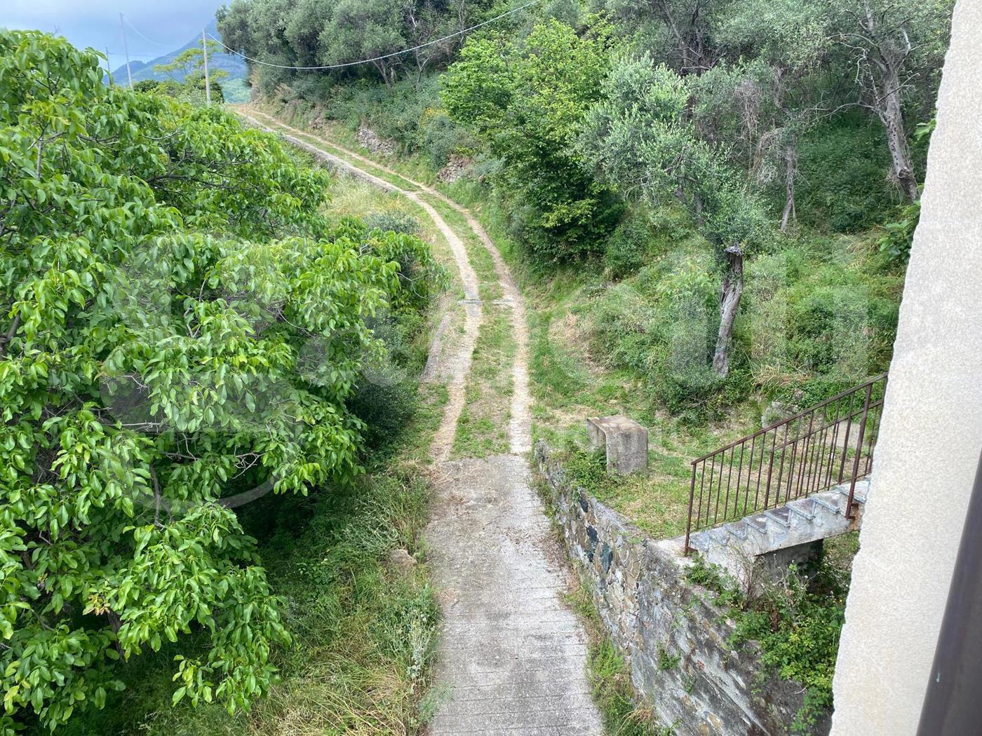 Casa indipendente con box doppio a Levanto