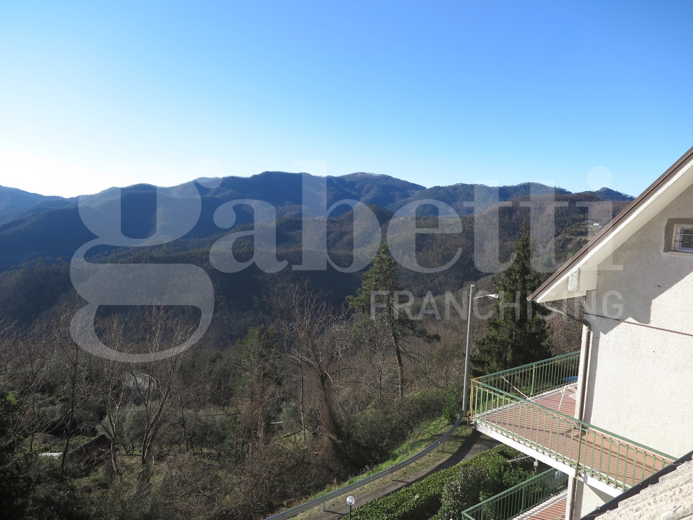 Quadrilocale in vendita a Carrodano