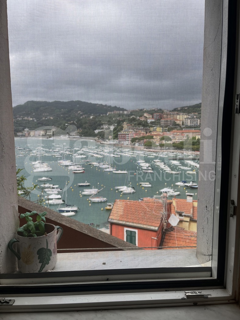 Monolocale in vendita a Lerici