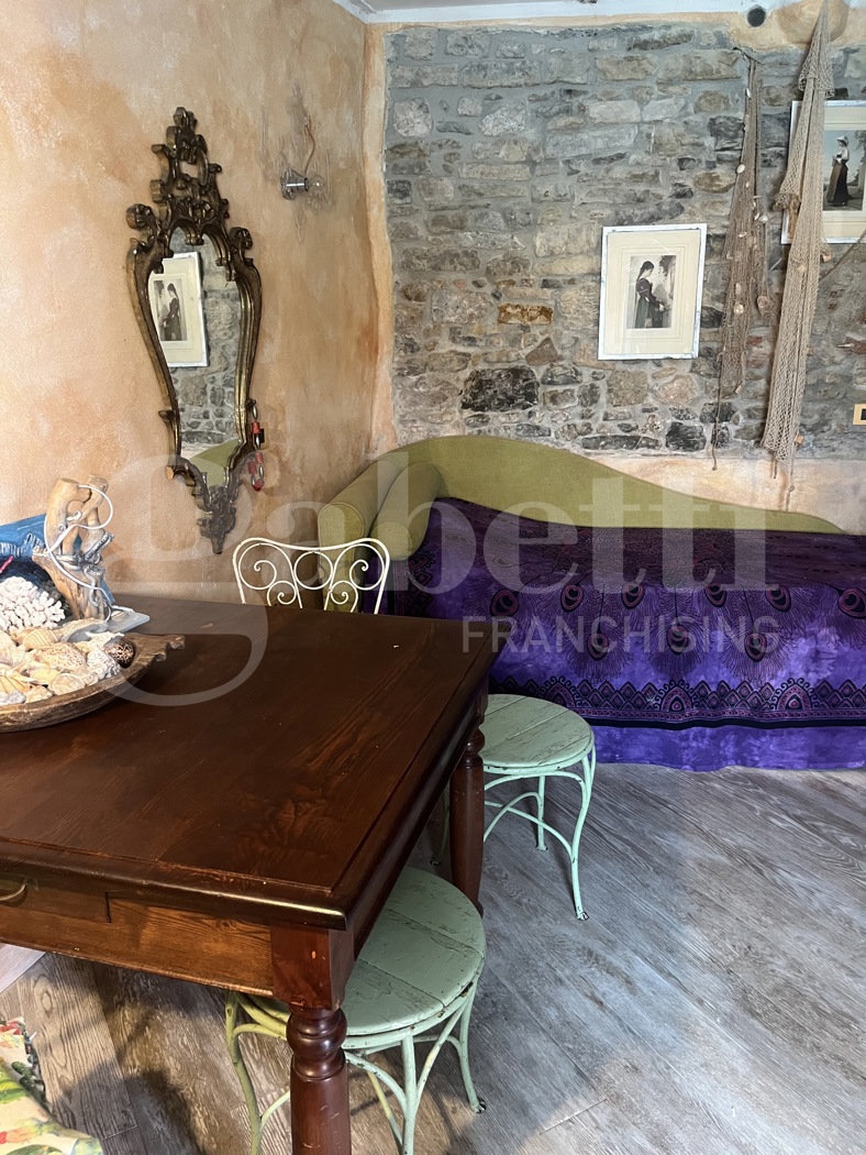 Monolocale in vendita a Lerici
