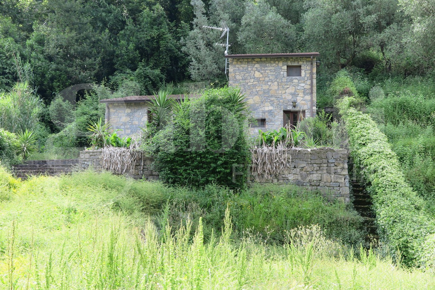 Rustico con giardino a Lerici