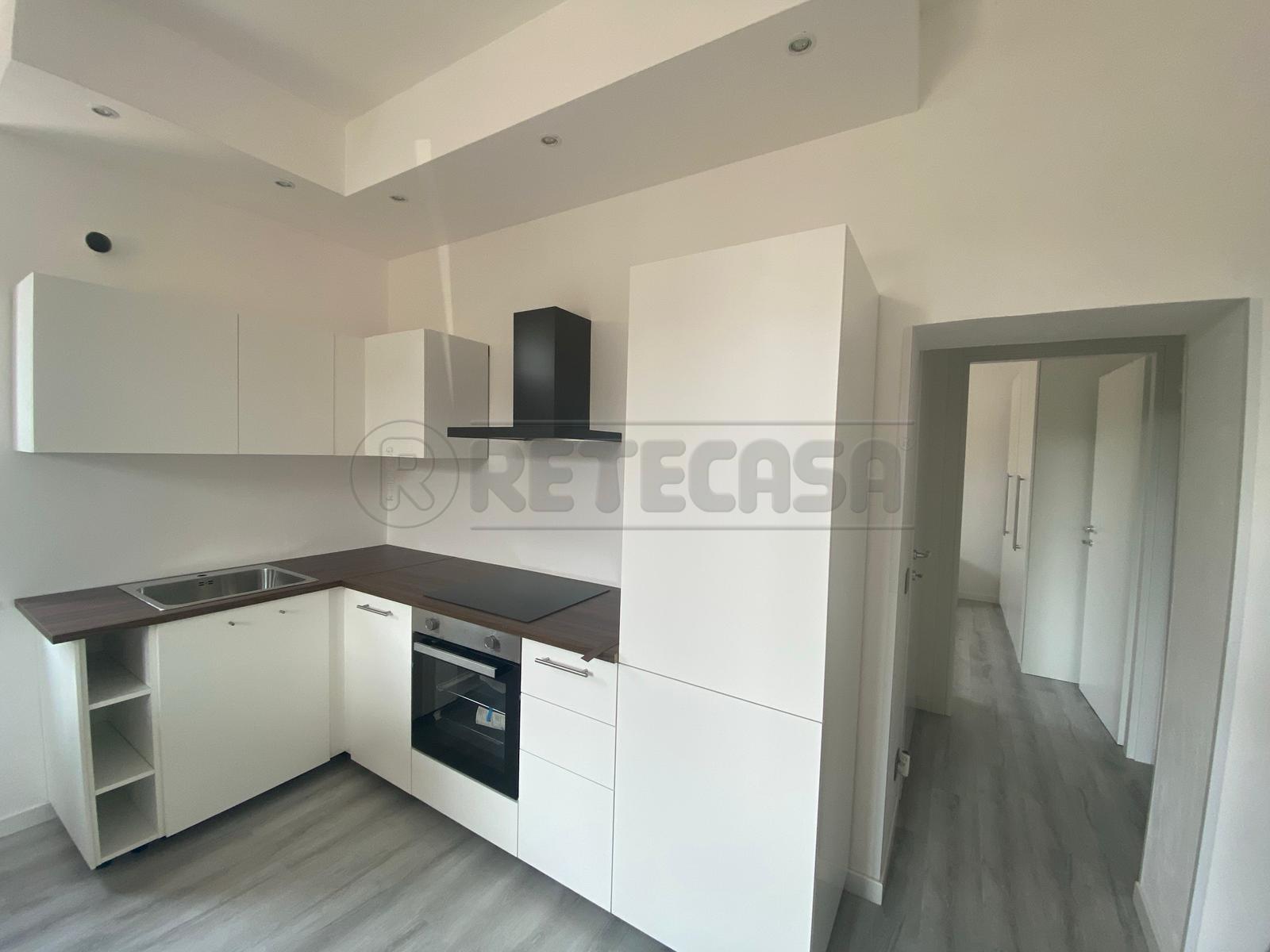 Bilocale ristrutturato in via per grumello 45, Bergamo