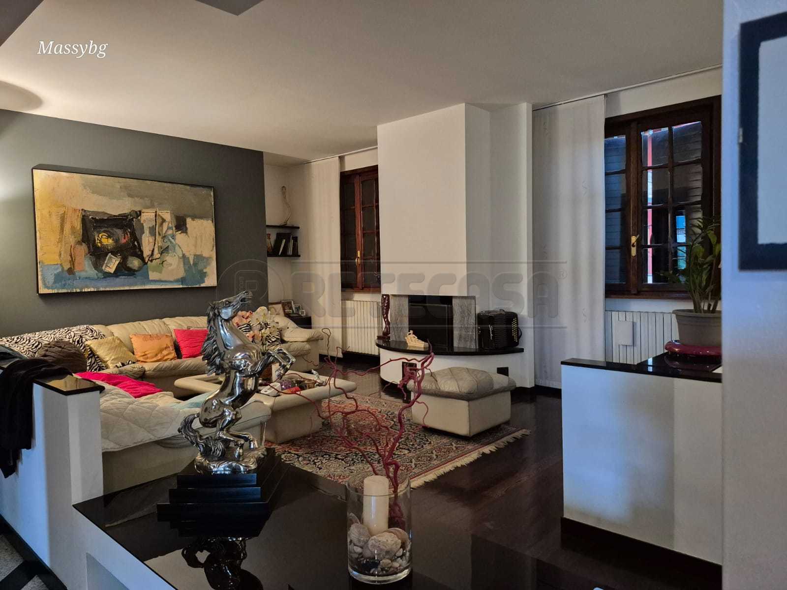 Villa con giardino a Torre de' Roveri