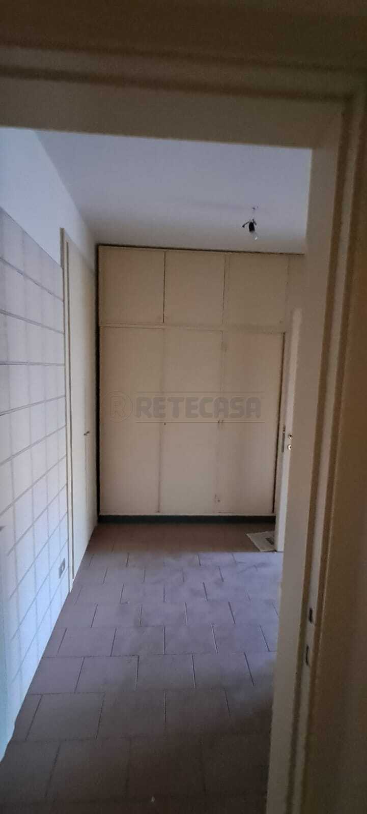 Appartamento con terrazzo in viale papa giovanni xxiii 45, Bergamo