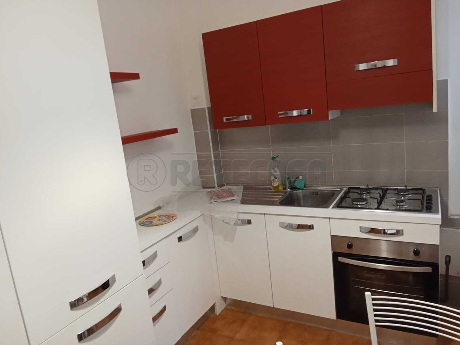 Trilocale ristrutturato in via giovanni battista moroni 49, Bergamo