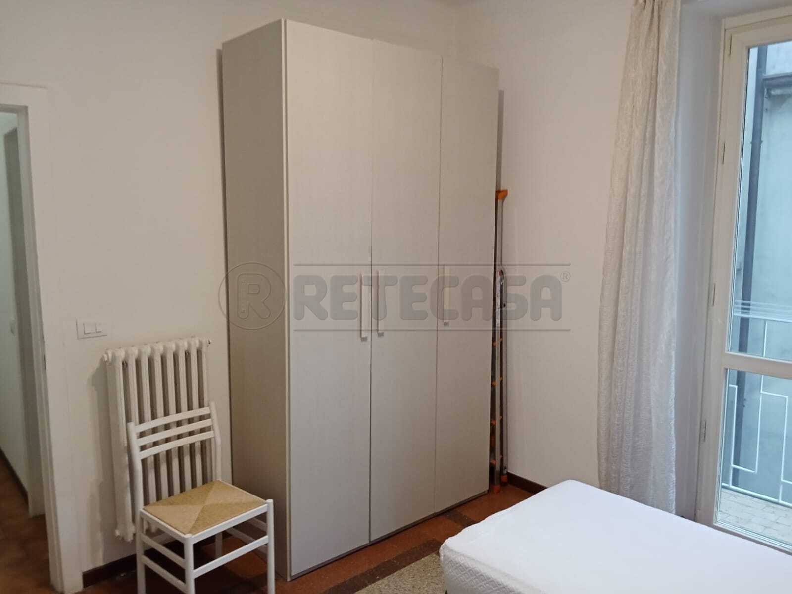 Trilocale ristrutturato in via giovanni battista moroni 49, Bergamo