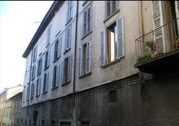 Bilocale ristrutturato in via pignolo 112, Bergamo