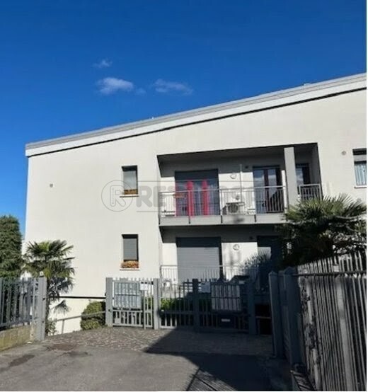 Bilocale con terrazzo a Orio al Serio