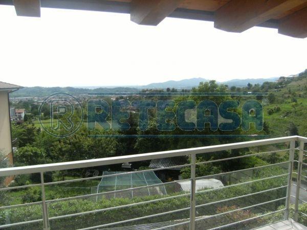 Bilocale con terrazzo a Sorisole