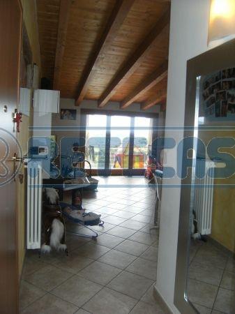 Bilocale con terrazzo a Sorisole