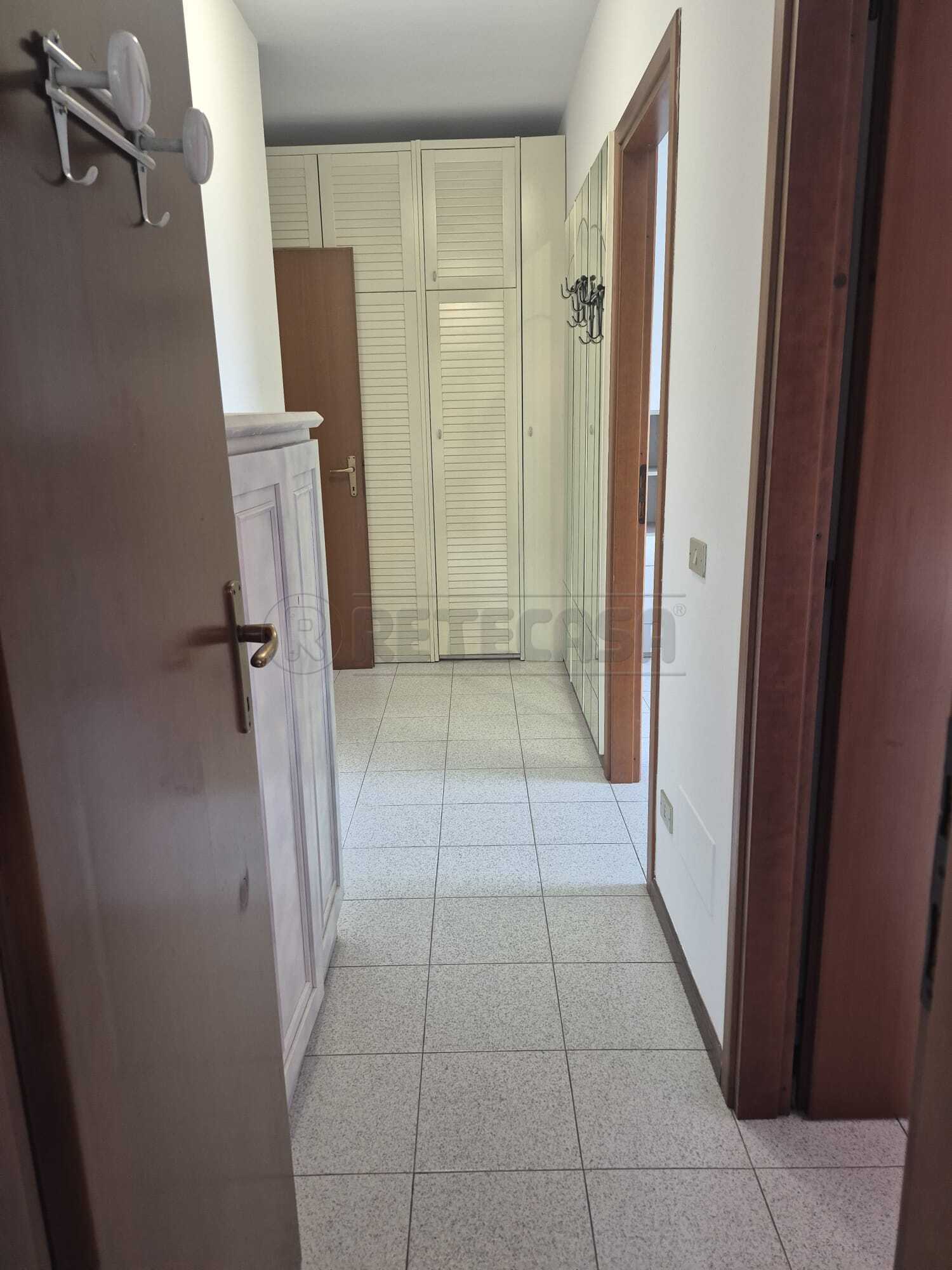 Trilocale con terrazzo a Albano Sant'Alessandro
