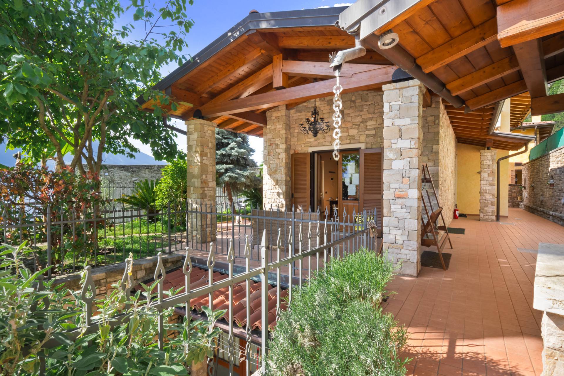Villa in vendita a Limone sul Garda