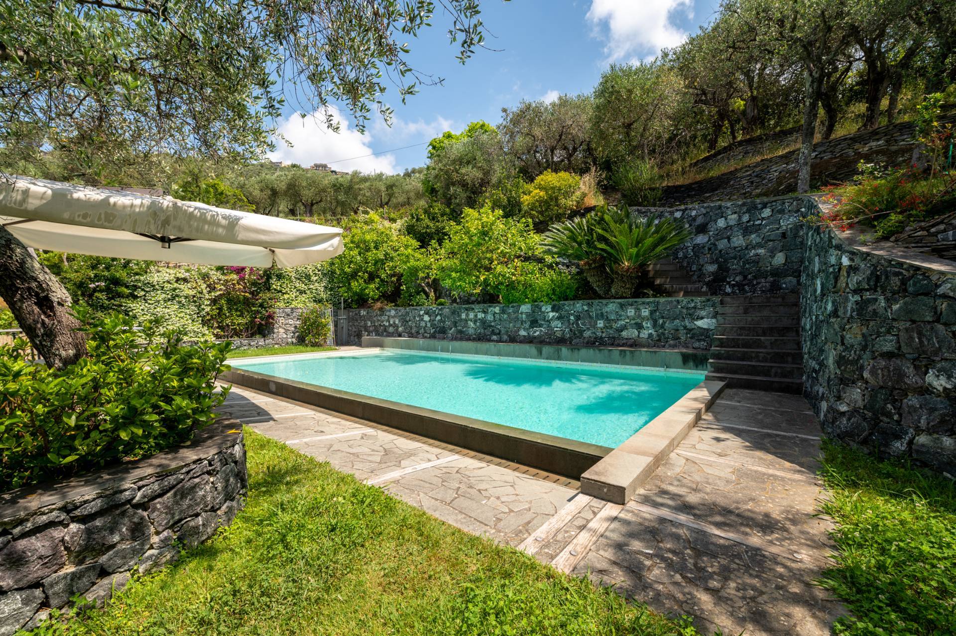 Villa in vendita a Lavagna, San Giulia Centaura