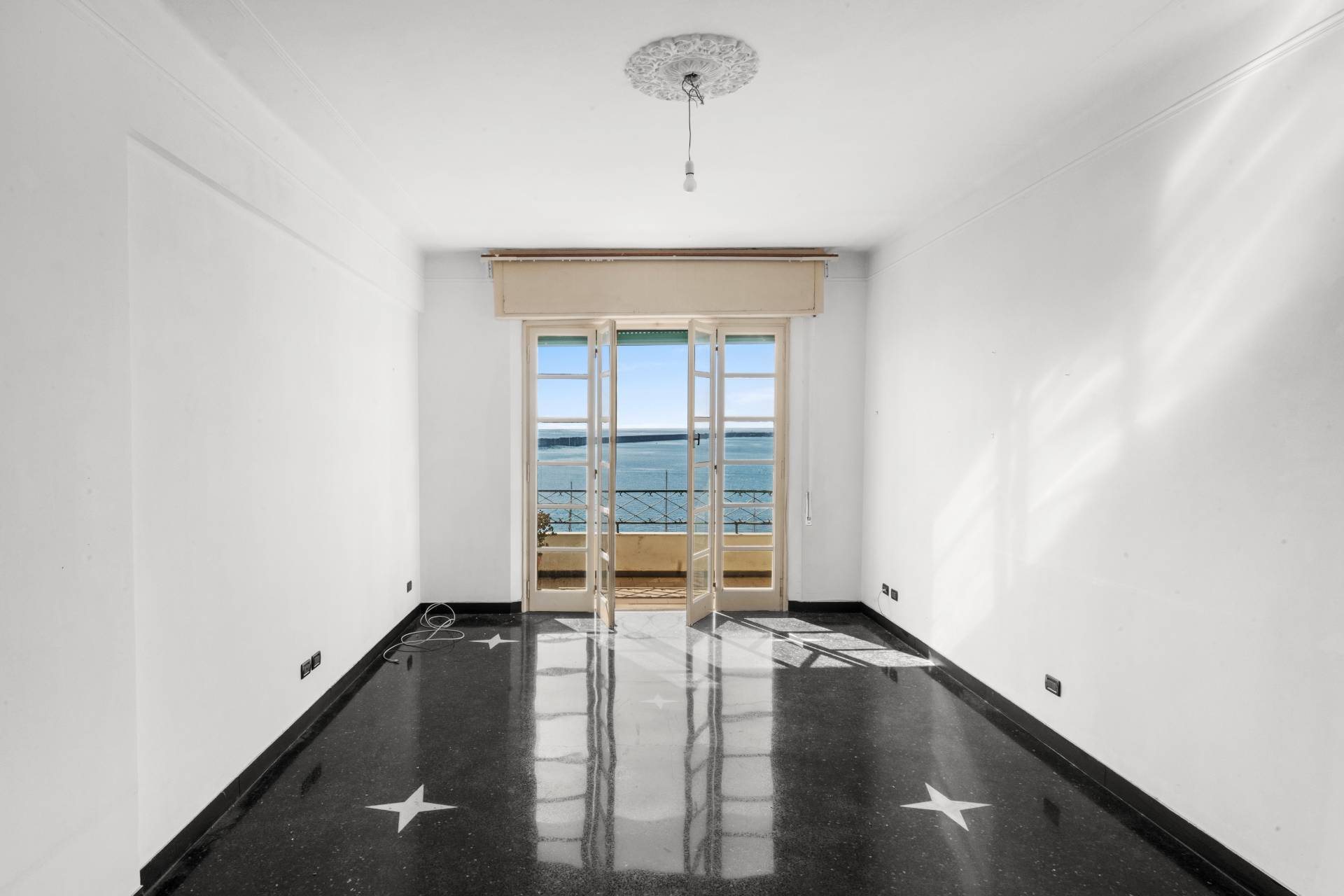 Appartamento in vendita a Genova, Pegli