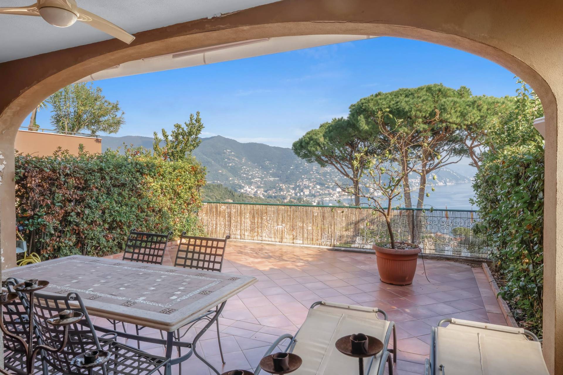 Appartamento in vendita a Rapallo, San Michele di Pagana