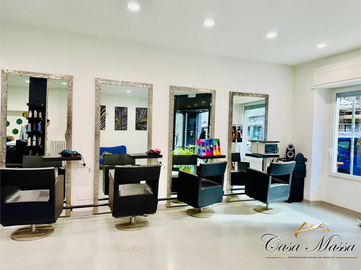 Locale commerciale in vendita, Torino san donato