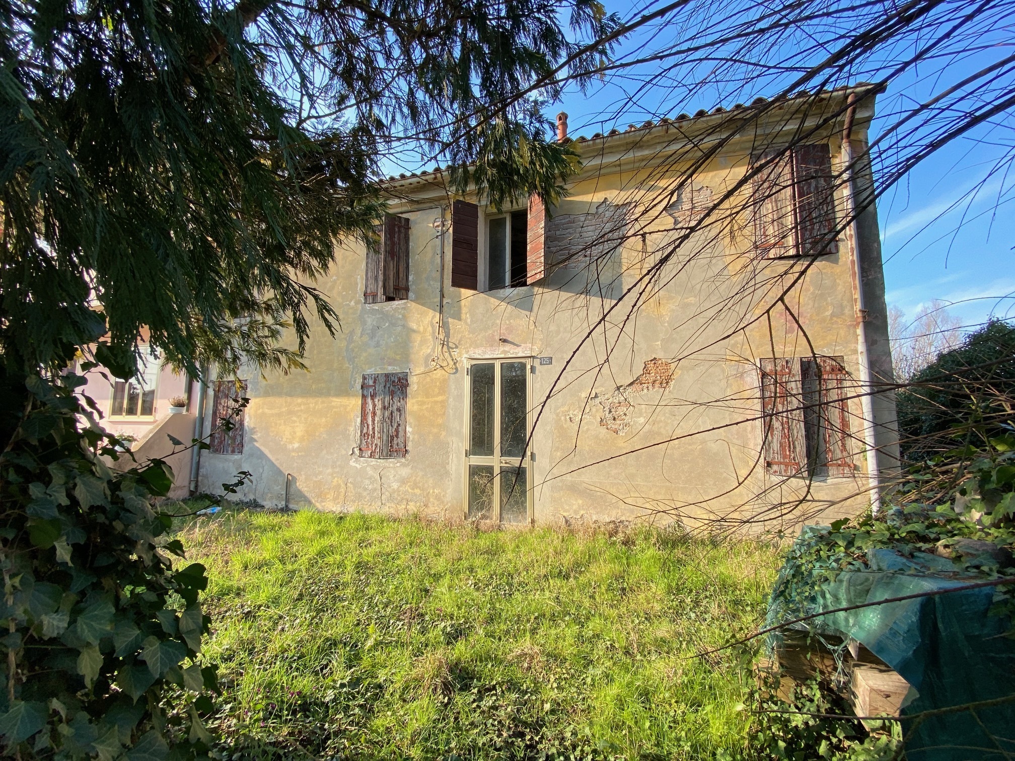 Casa indipendente da ristrutturare in via curtatone, Rovigo
