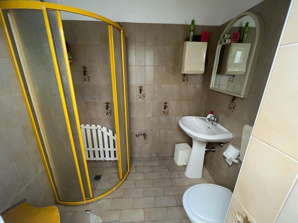 Locale commerciale in vendita a Ceregnano