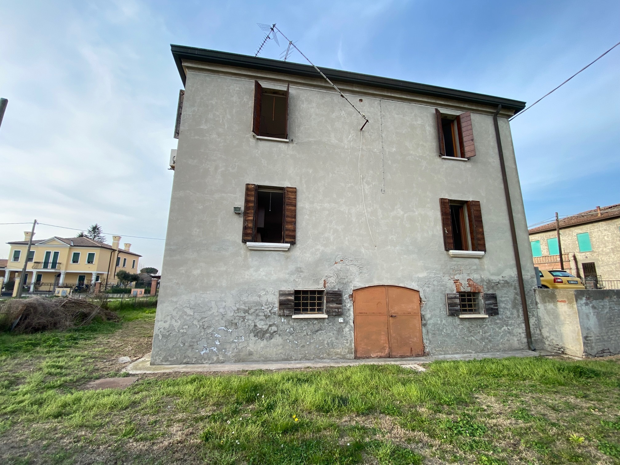 Casa indipendente da ristrutturare in via arginelli 55, Adria