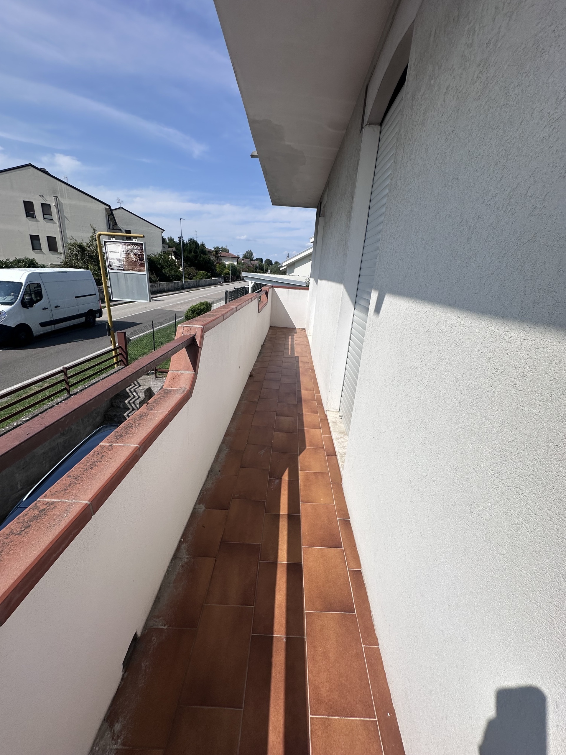 Trilocale con box a Rovigo
