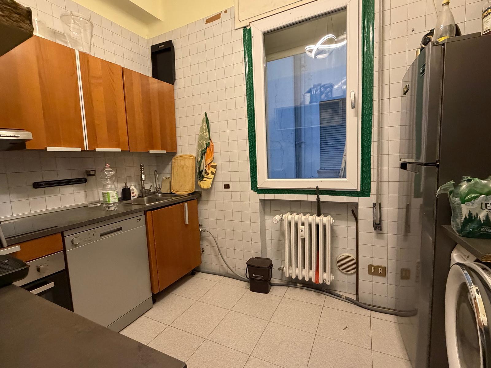 Quadrilocale da ristrutturare in corso del popolo 117, Rovigo