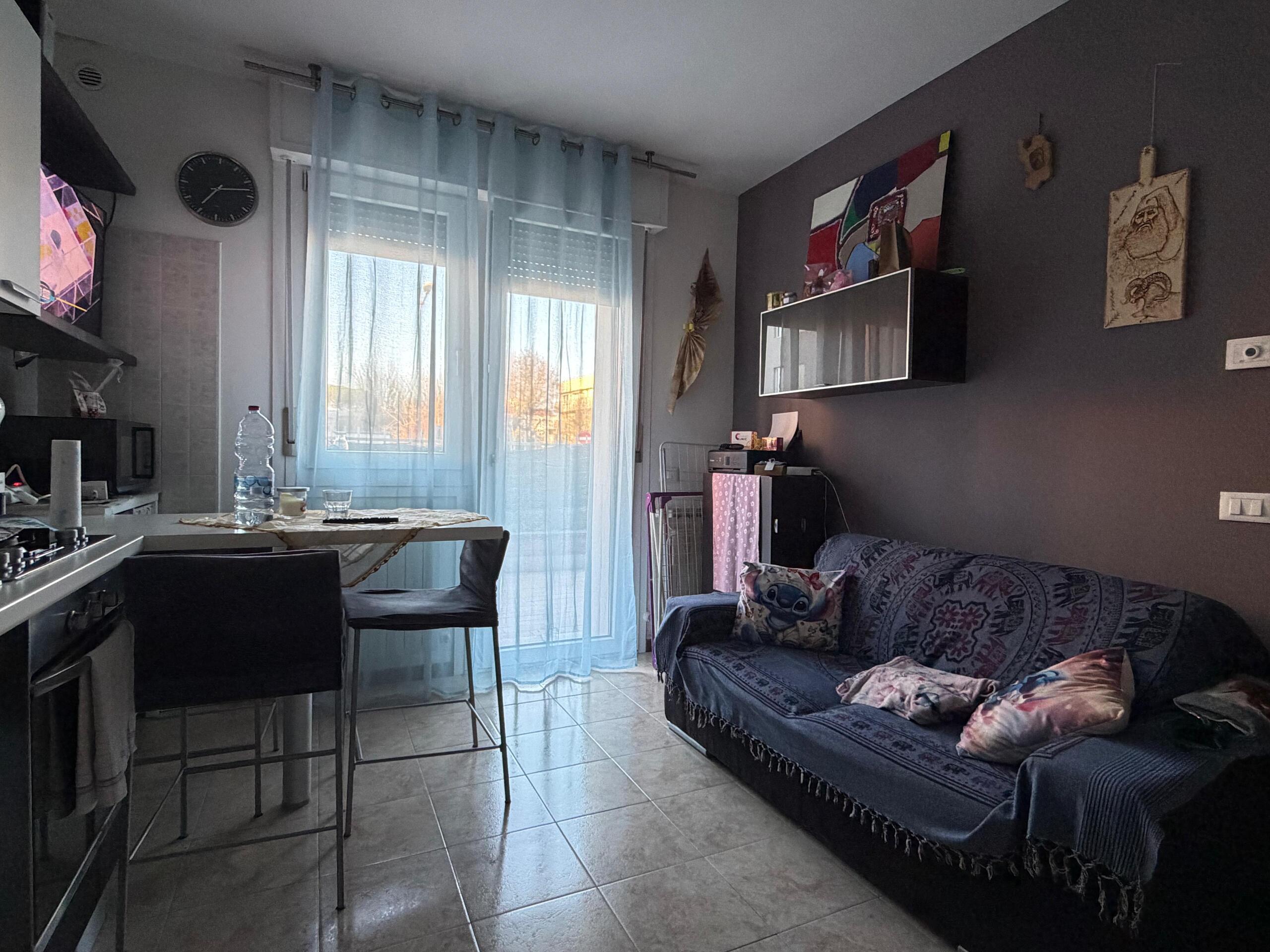Trilocale con terrazzo in via aldo moro 5, Rovigo