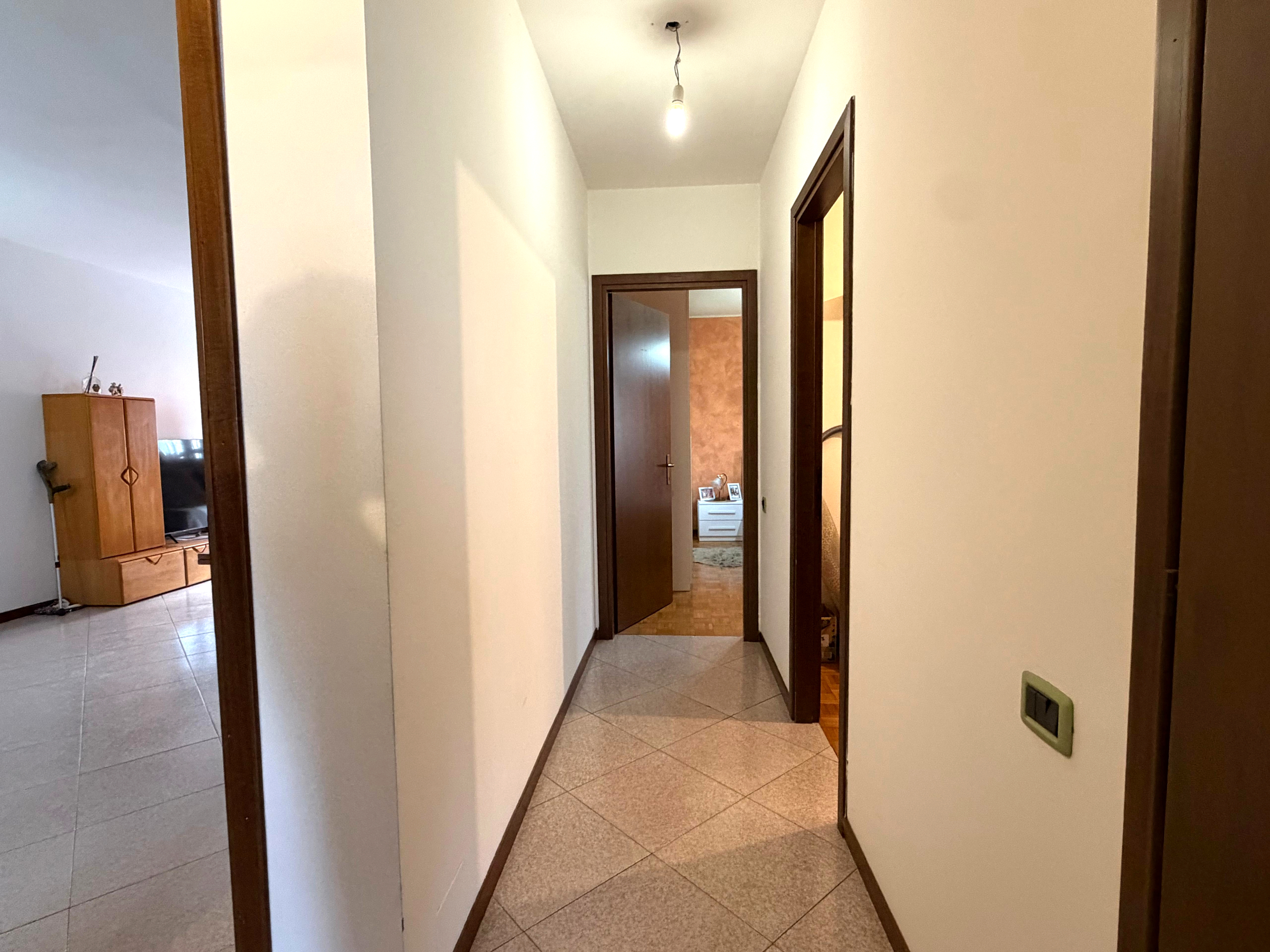 Appartamento con terrazzi in via vincenzo chiarugi 27, Rovigo