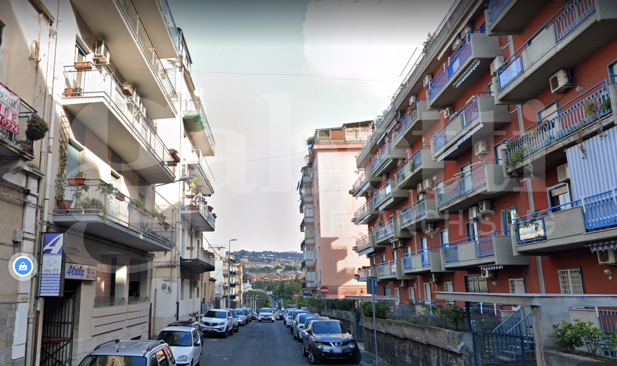 Quadrilocale da ristrutturare a Catania