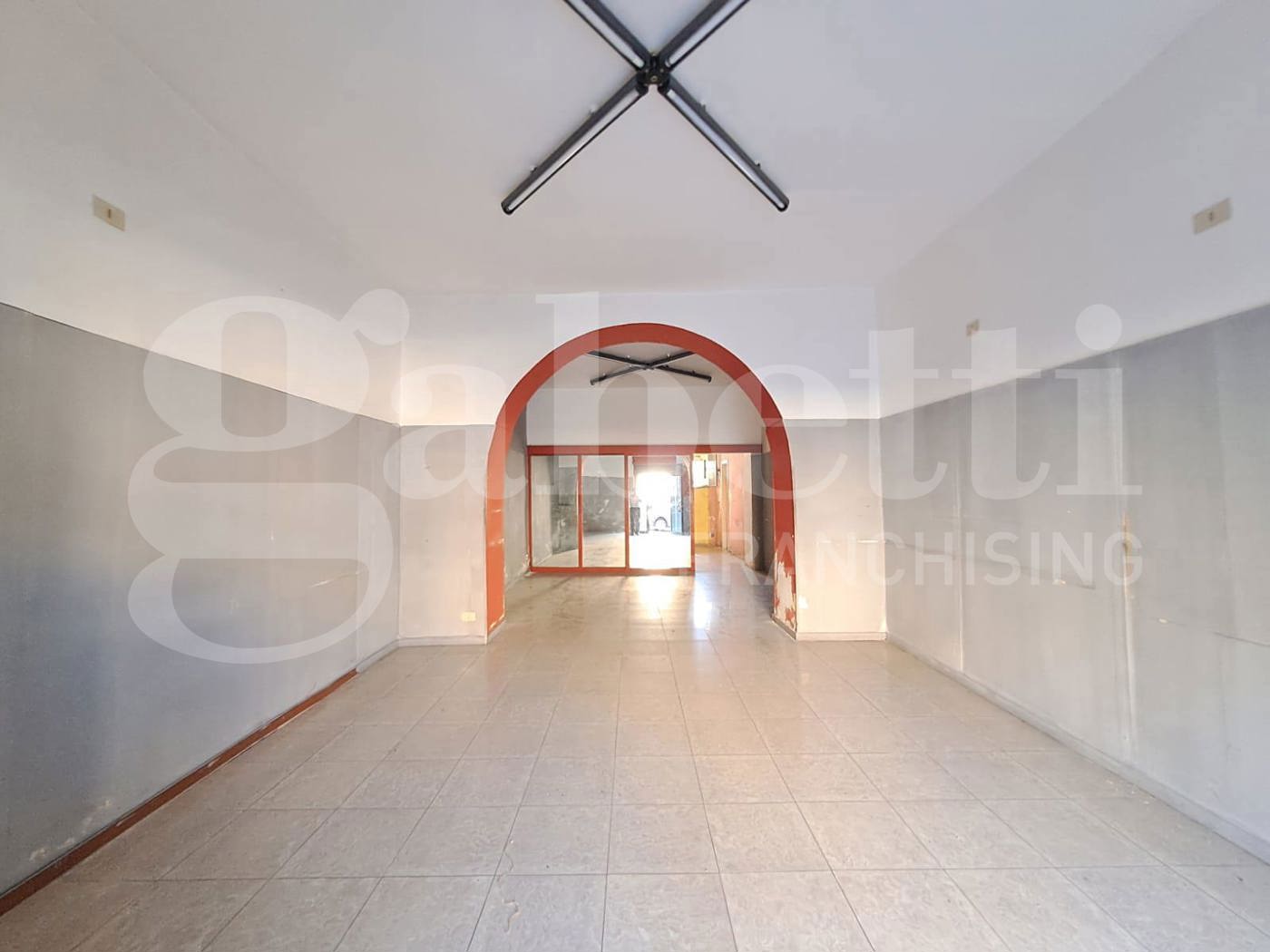 Negozio in affitto a Catania