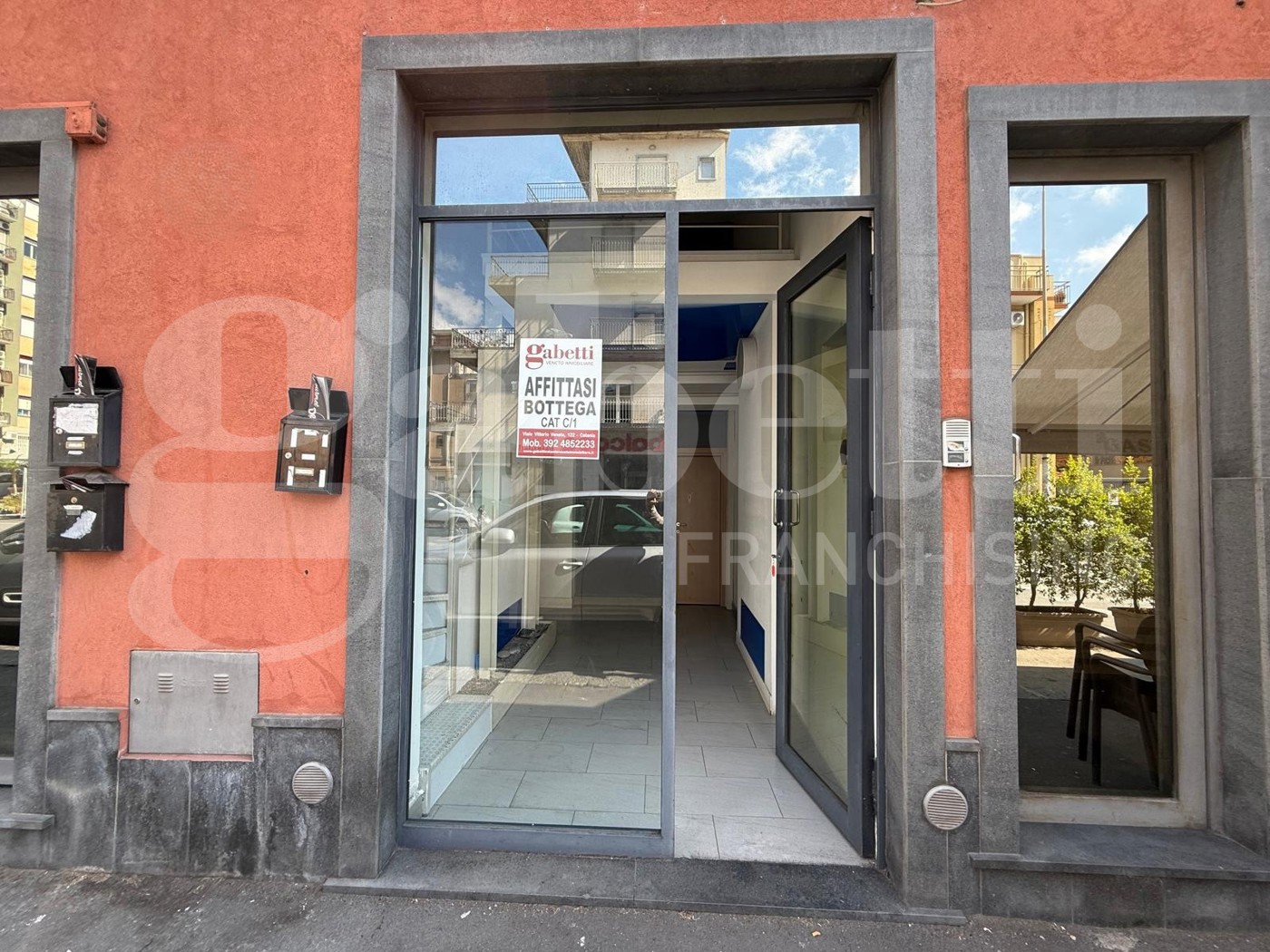 Negozio in affitto a Catania