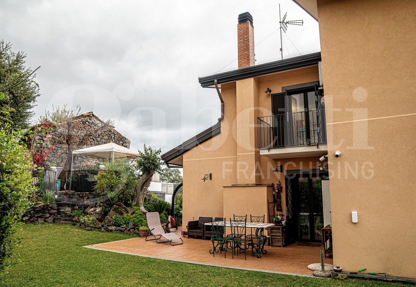 Villa con giardino a Aci Bonaccorsi