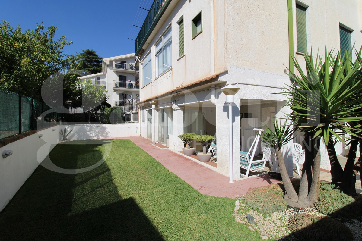 Villa con giardino a Viagrande