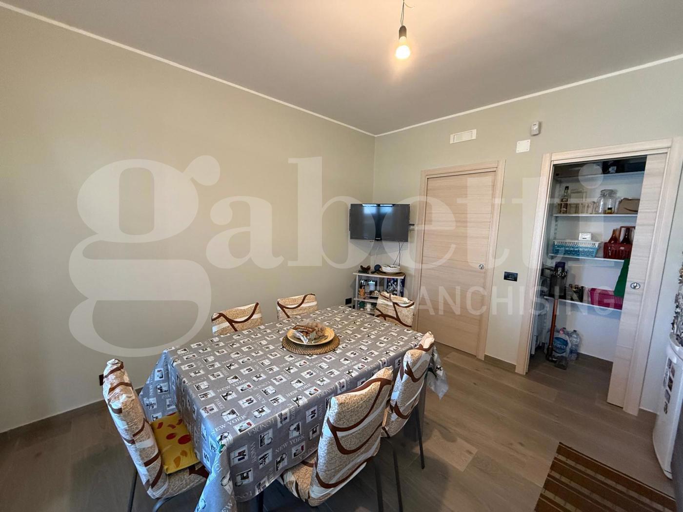 Bilocale con box a Mascalucia