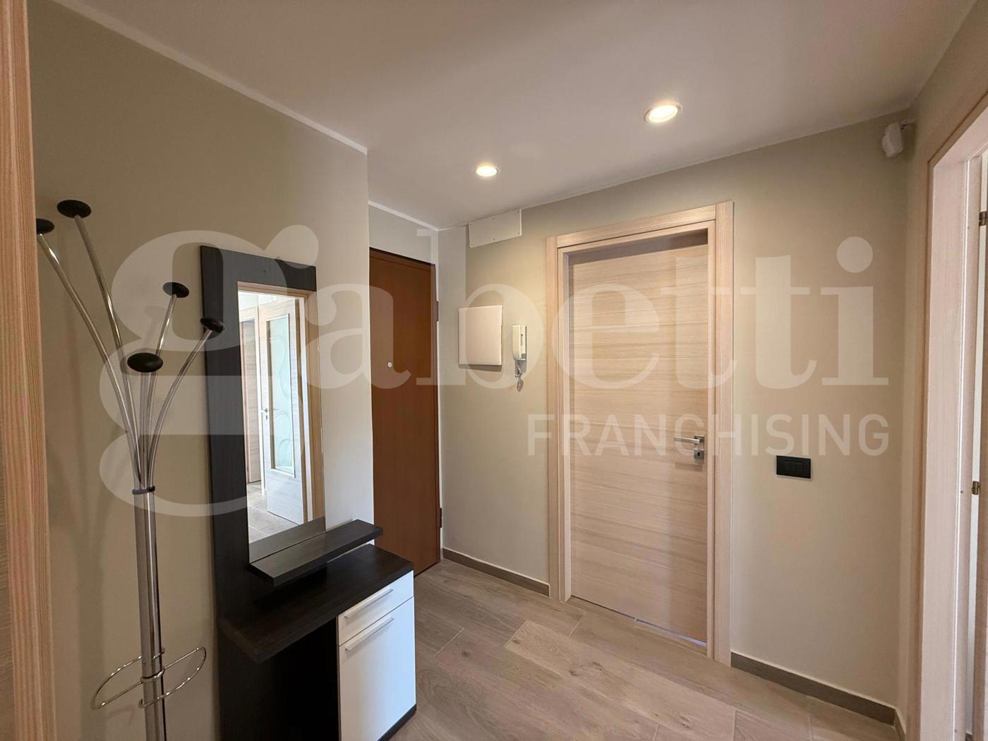 Bilocale con box a Mascalucia