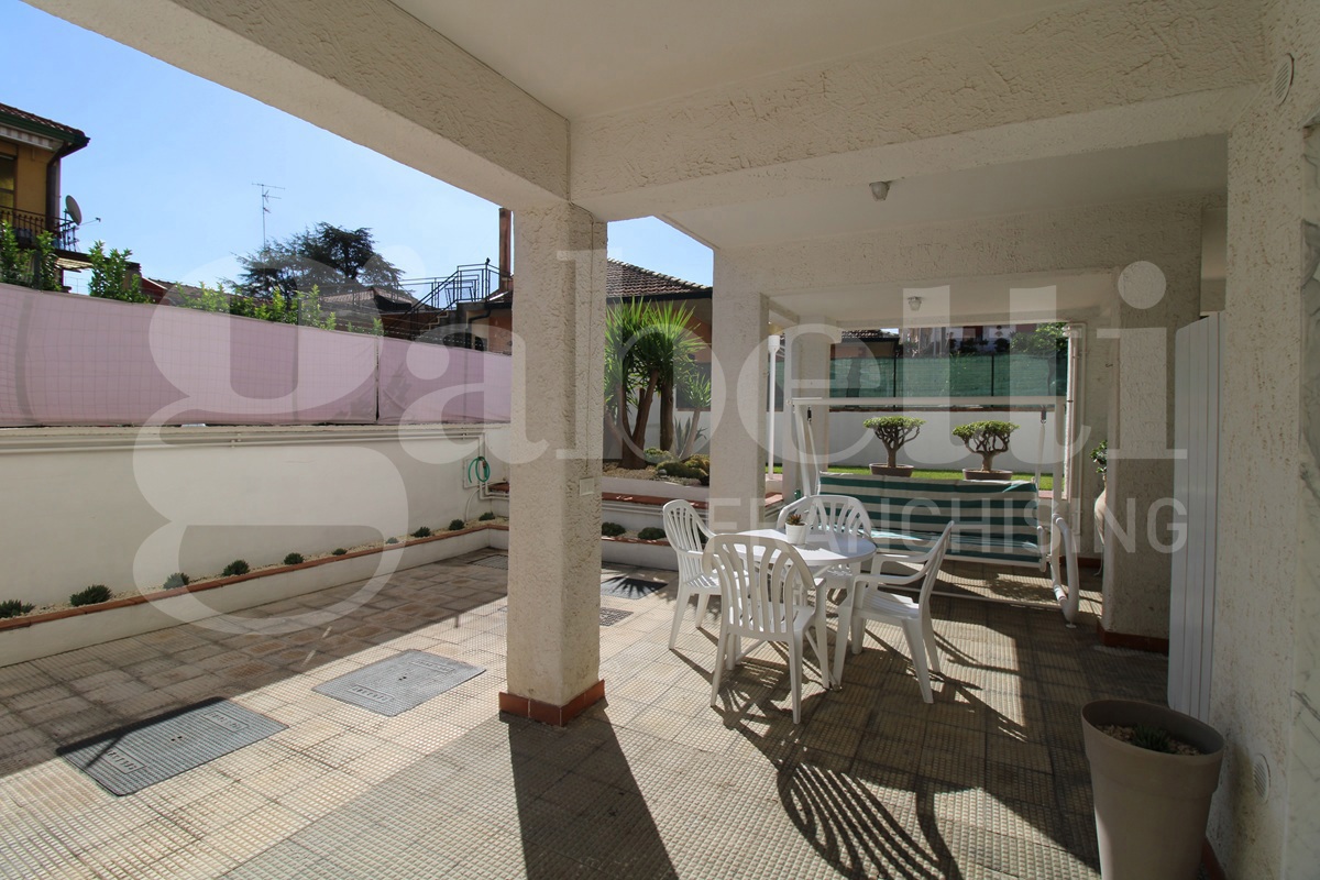 Villa con giardino a Viagrande