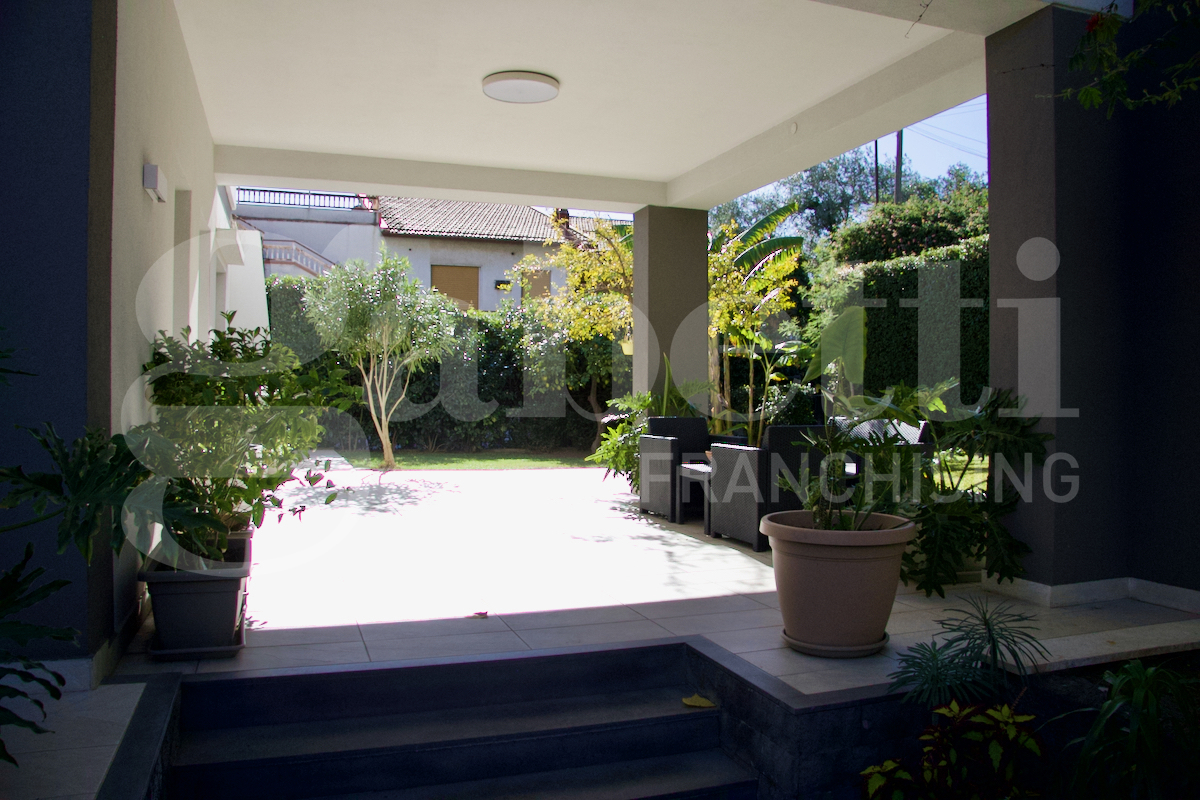 Villa con giardino a Catania