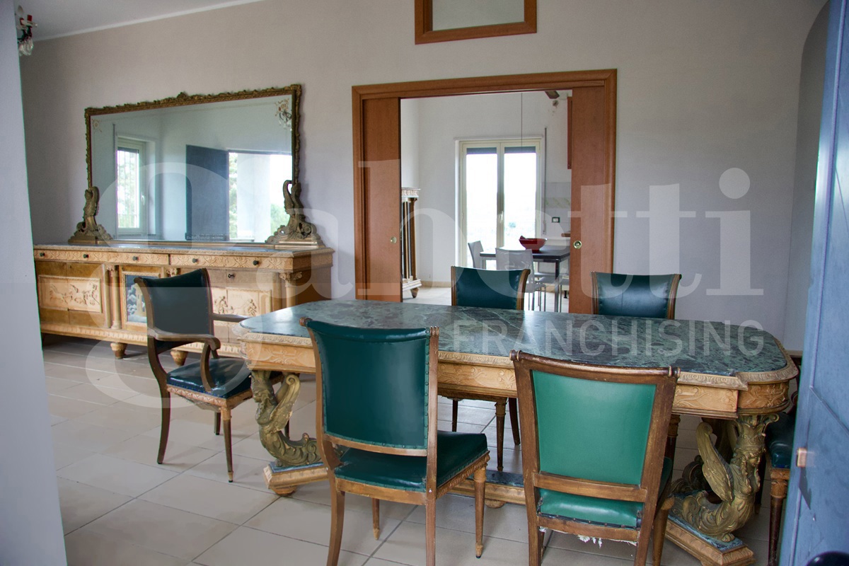 Villa con giardino a Nissoria