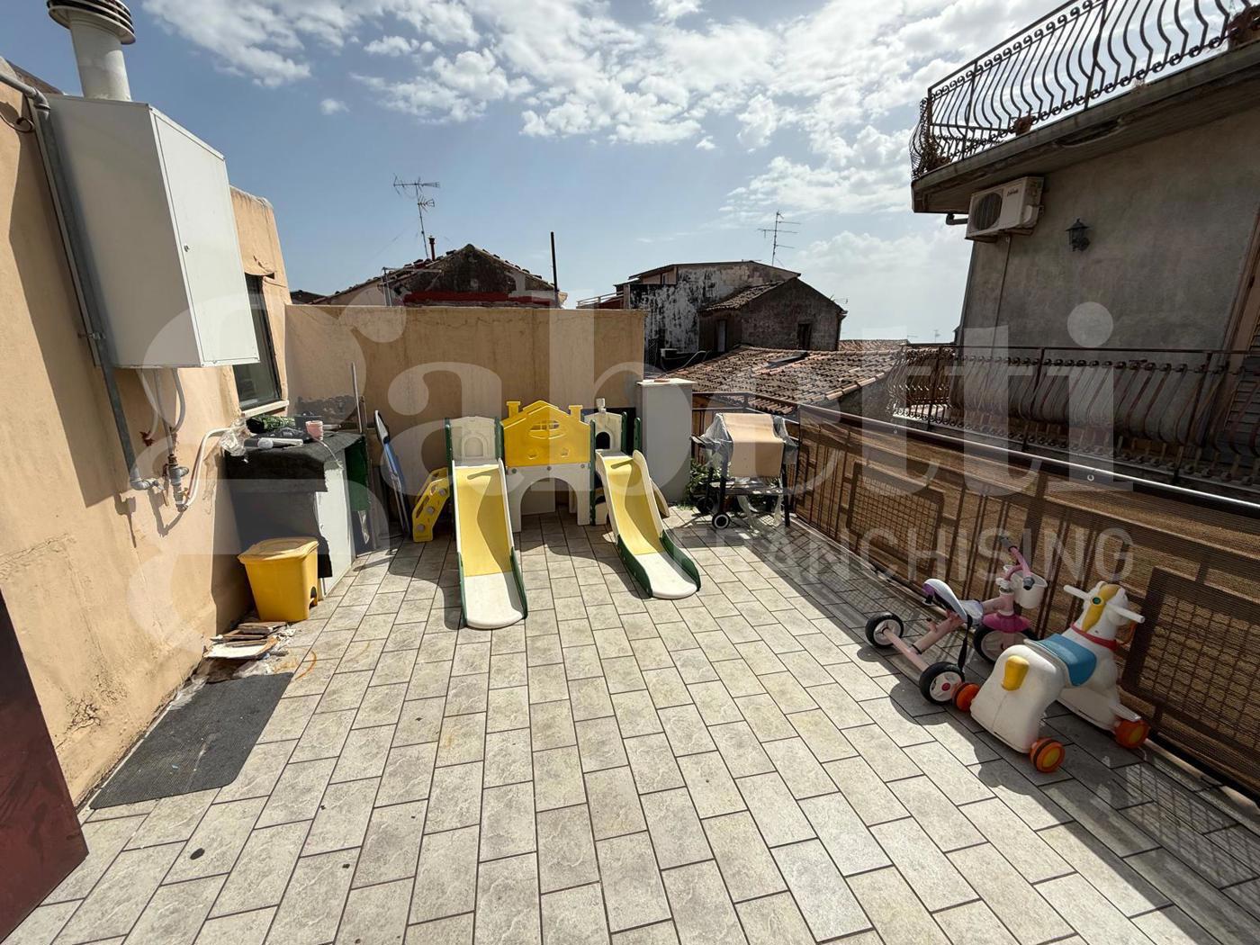 Casa indipendente ristrutturata a Pedara